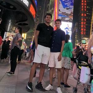 Meet your Posher, Eric